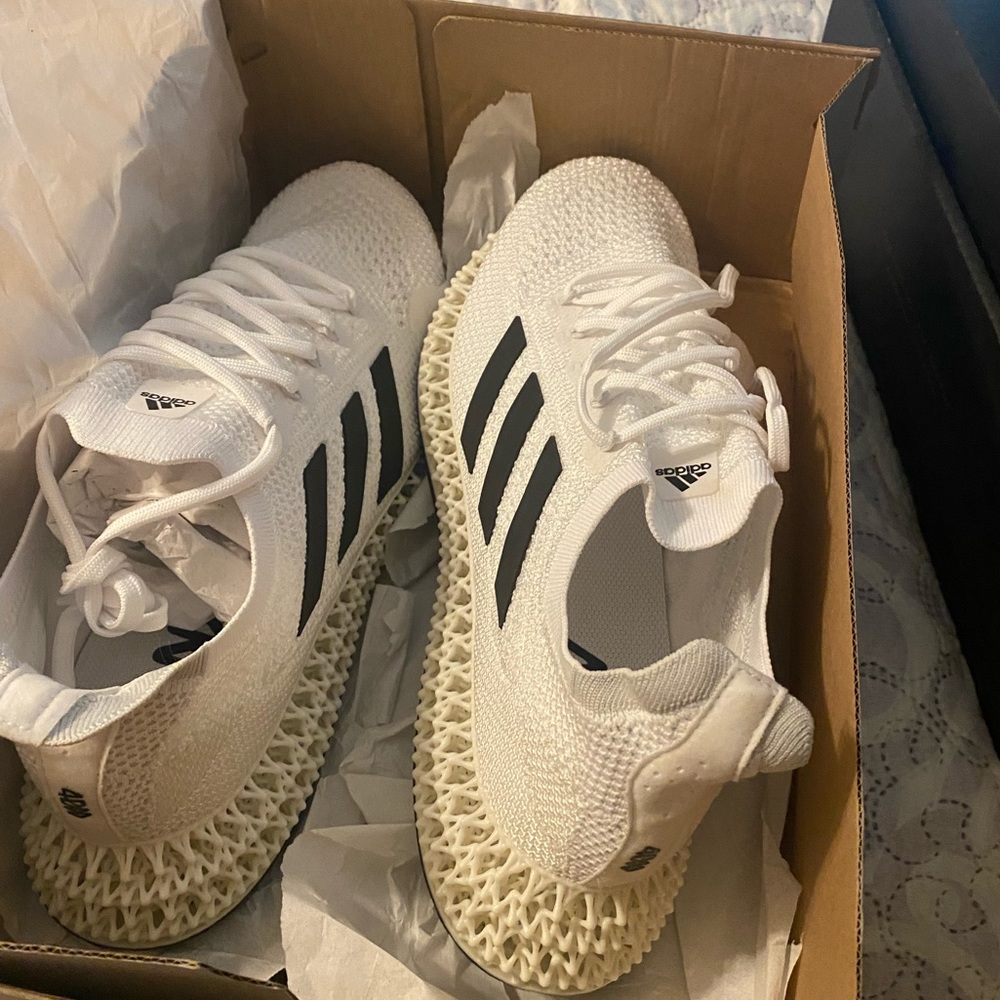 Brand new 4d